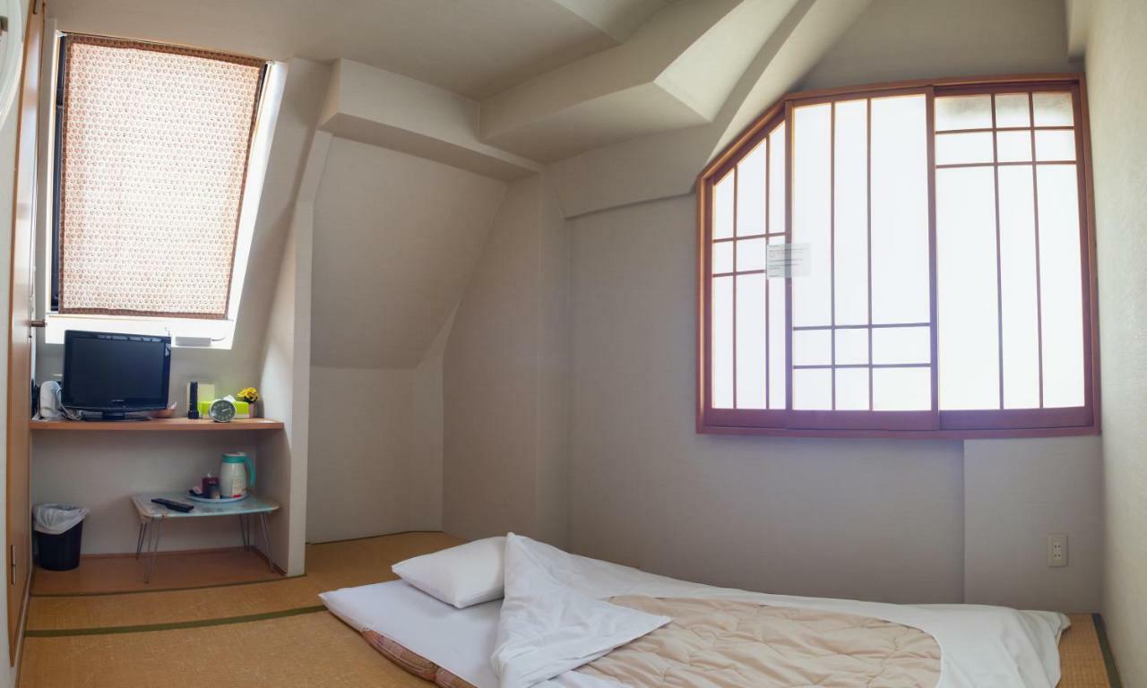 Family Inn Saiko Токіо Екстер'єр фото